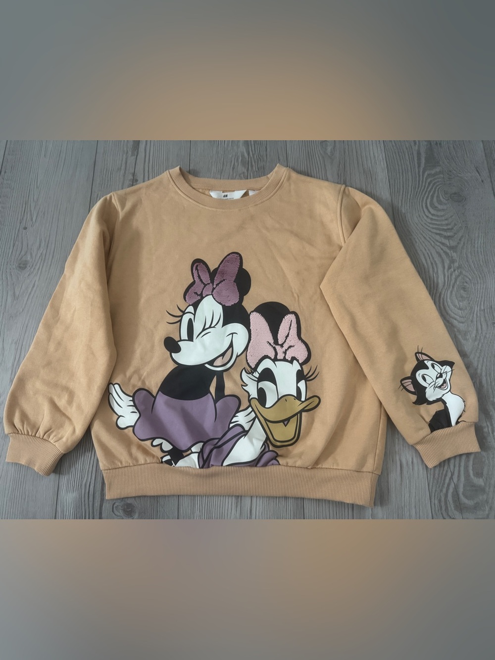 H&M Beige Crewneck Sweatshirt with Minnie & Daisy Graphic for girl, size 8-10